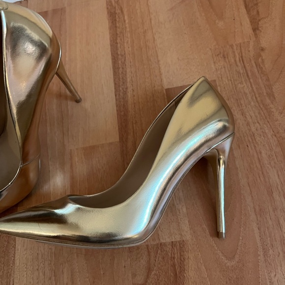 Gold Aldo Heel - Picture 3 of 3